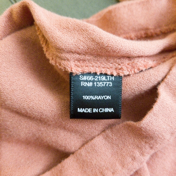 Olivaceous Off the Shoulder Blouse-Small - Picture 6 of 10